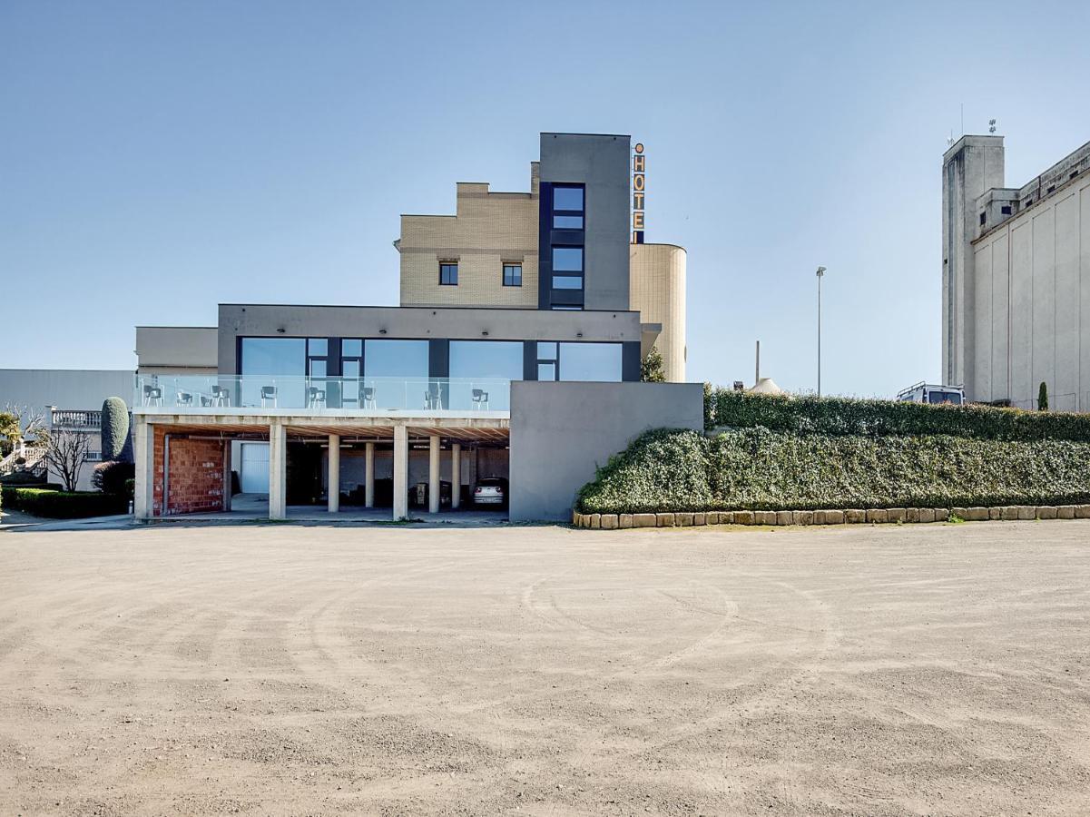 Hotel Restaurante Blanc I Negre 2 Agramunt Exteriör bild